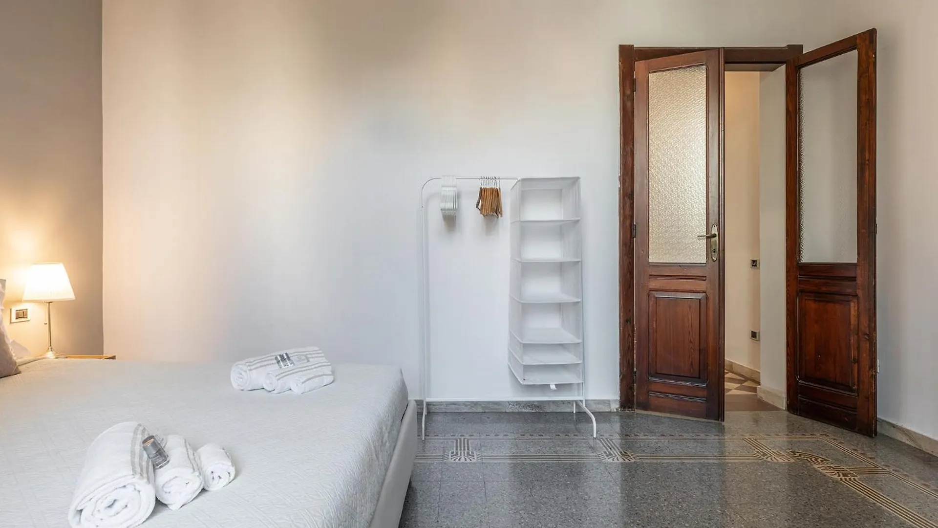 Mirabel Apartment カリアリ